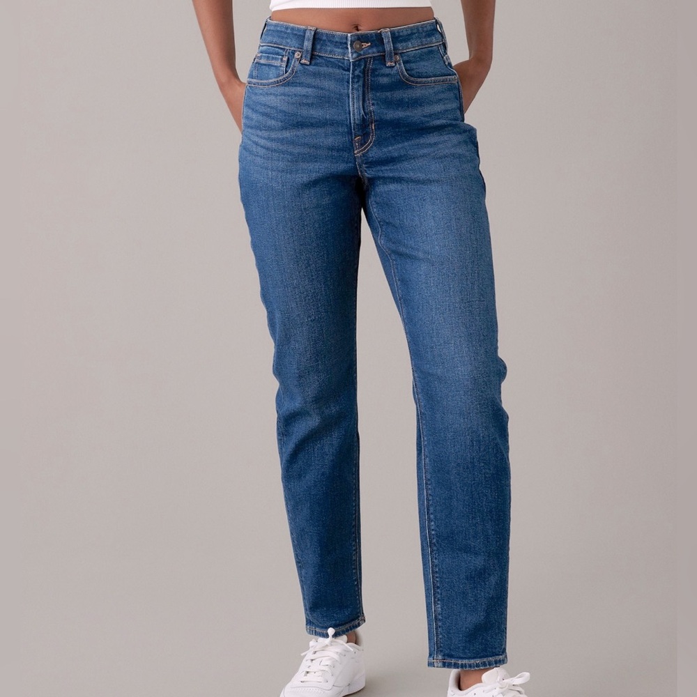 American Eagle Stretch Mom Jean - size 2 short